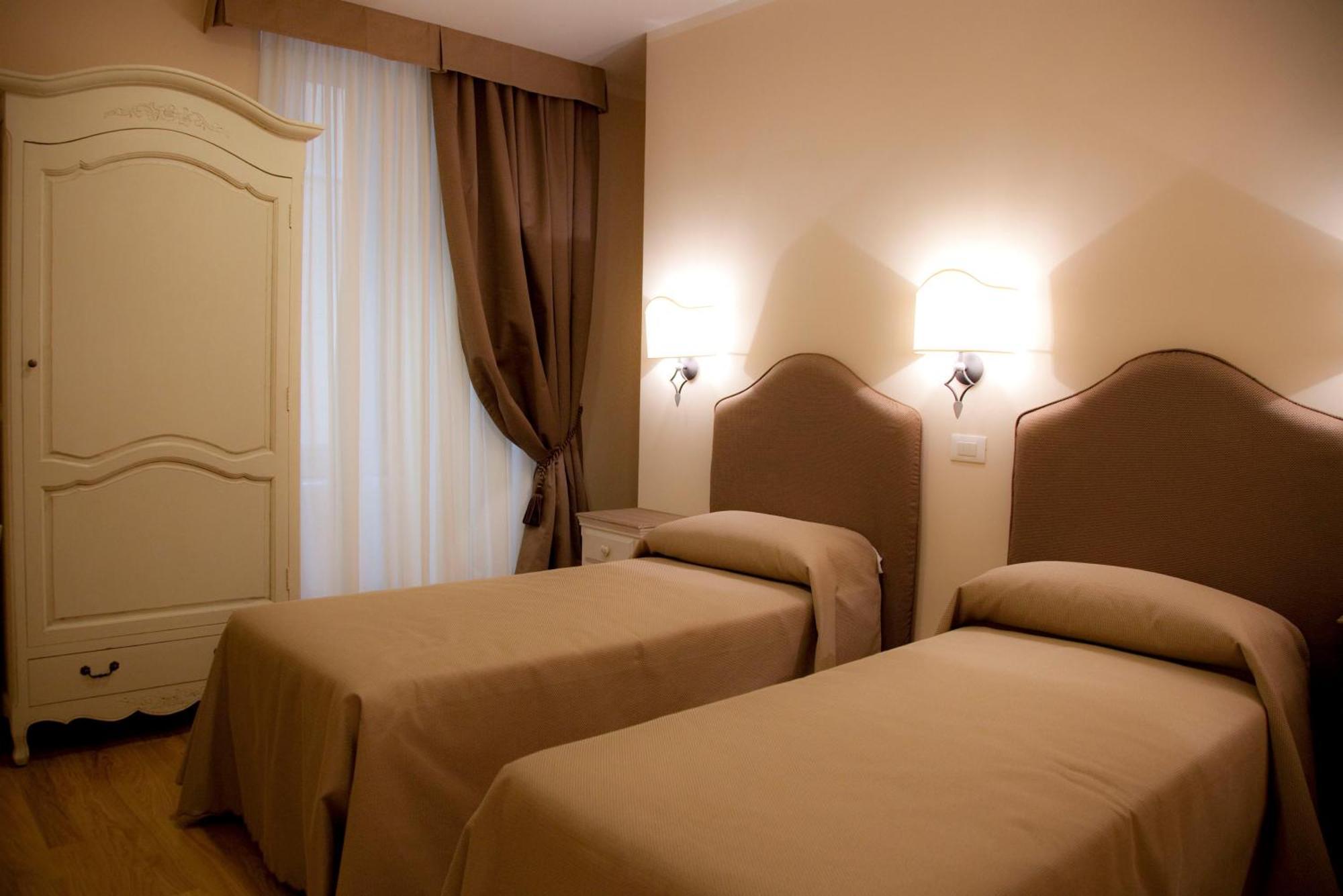 Pensión Residenza Dei Gracchi 2*